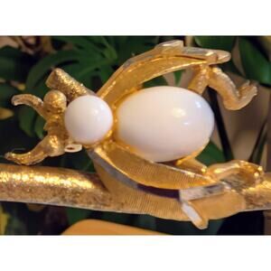 Vtg BSK Beetle Brooch 1.25" Pin Gold Tone White Cabochon MCM Bug Retro Jewelry